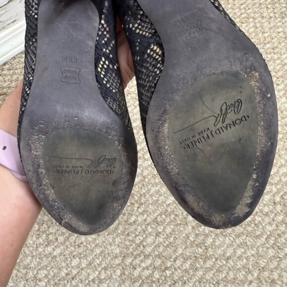 Donald j. Pilner peep toe heels faux snake skin black gold  size 6.5 - Picture 8 of 11